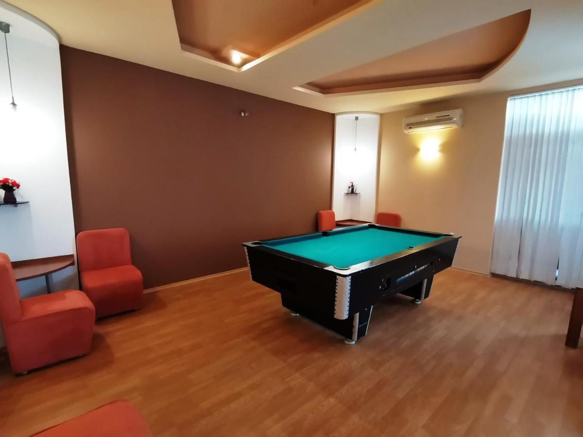 Paris Hotel Балчик Экстерьер фото