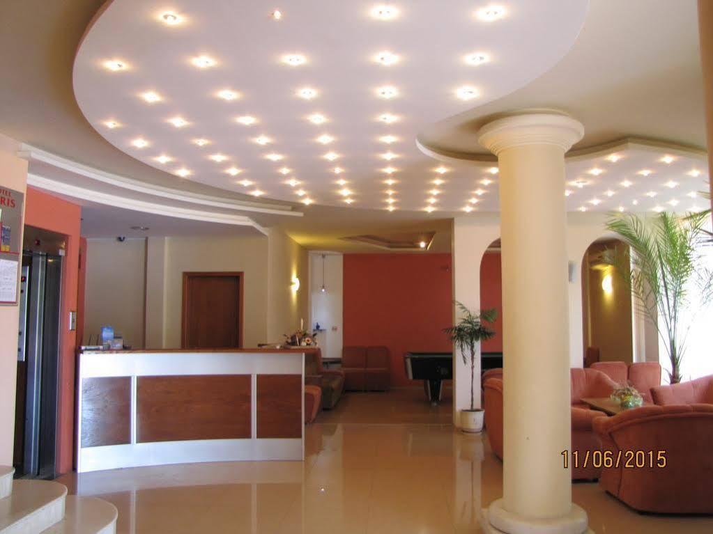 Paris Hotel Балчик Экстерьер фото